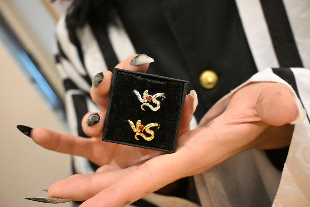 Bague Serpent Sacré – Obanai Iguro (Demon Slayer)